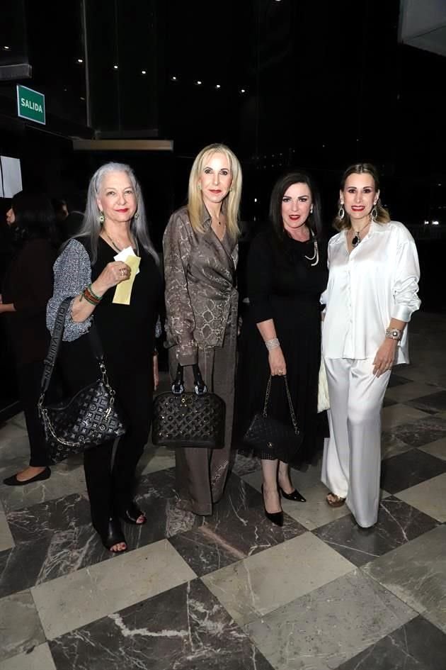 Diana Rodríguez, Lourdes González, Marlene Dávila de Rodríguez y Graciela Tancredi de Flores