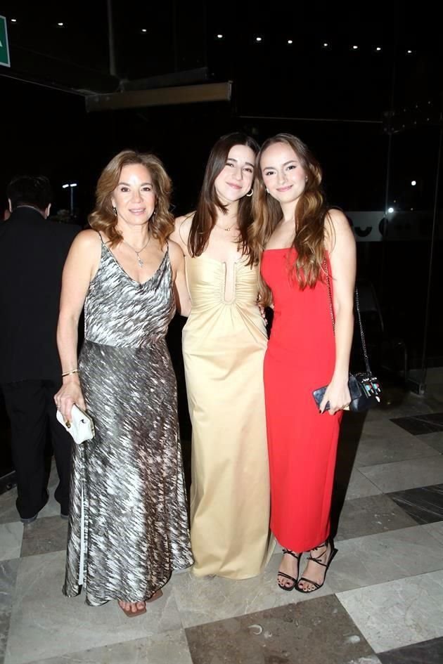 Carmen Llaguno, Paula Llaguno y Andrea Fuentes