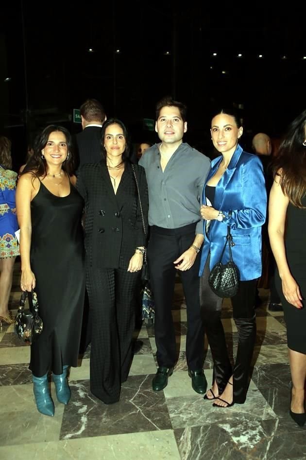 María Muñoz, Valeria Berlanga, Jaime García y Ana Cortés