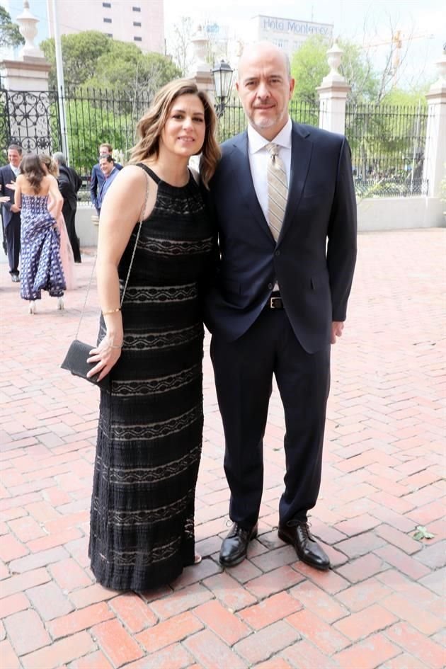 Alejandra Martínez y Renzo Giasi