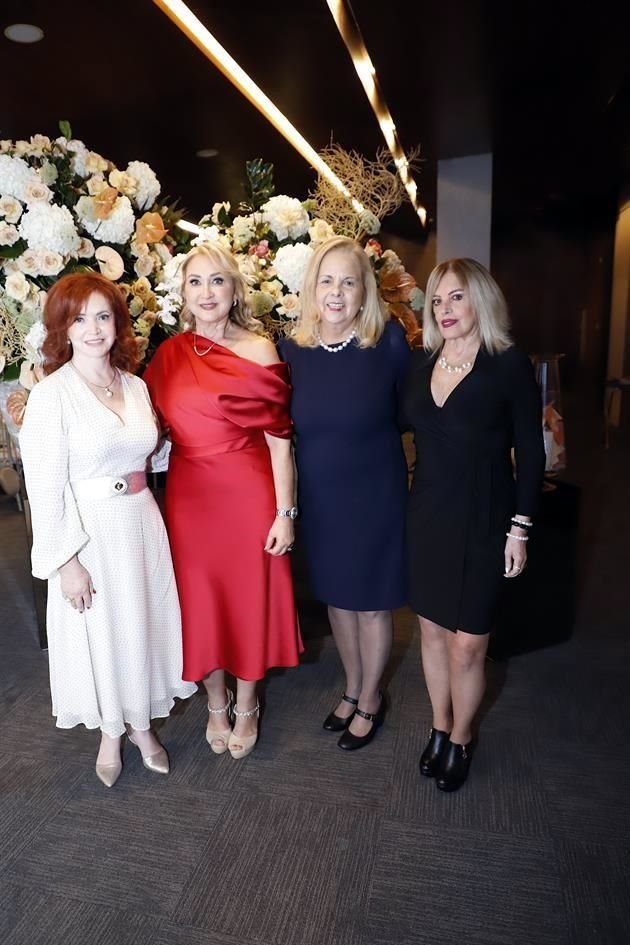 Betty Padilla de Marcos, Lisa González de Andonie, Katina del Real y Terina González de Romero