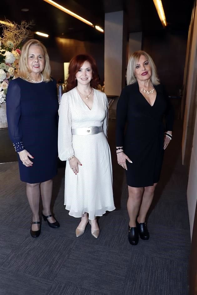 Katina del Real, Terina de Romero y Betty Padilla de Marcos