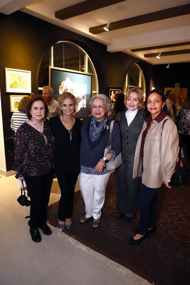 Lorena Coindreau, Gabriela Sada, María Armendáriz, Katy Eldridge y Maruca de la Garza