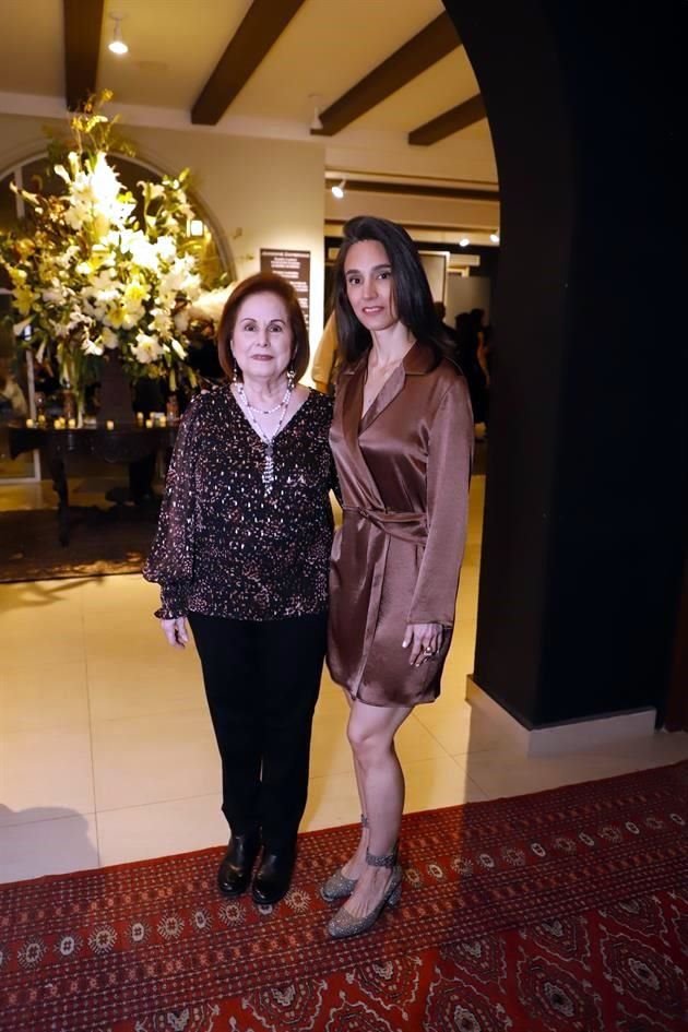 Lorena Coindreau y Catalina Zambrano
