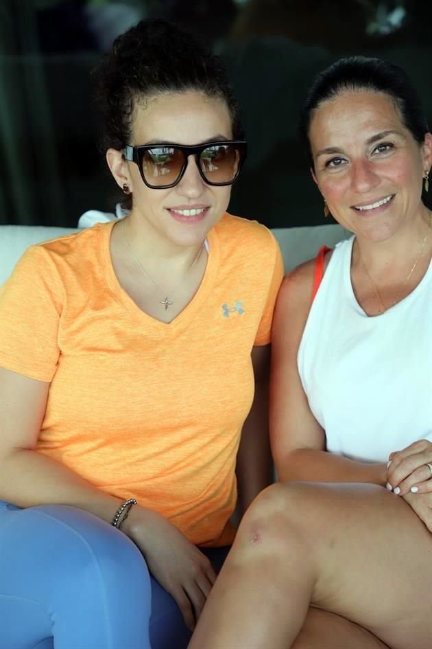 Cristel Elizondo y Giovana Elizondo