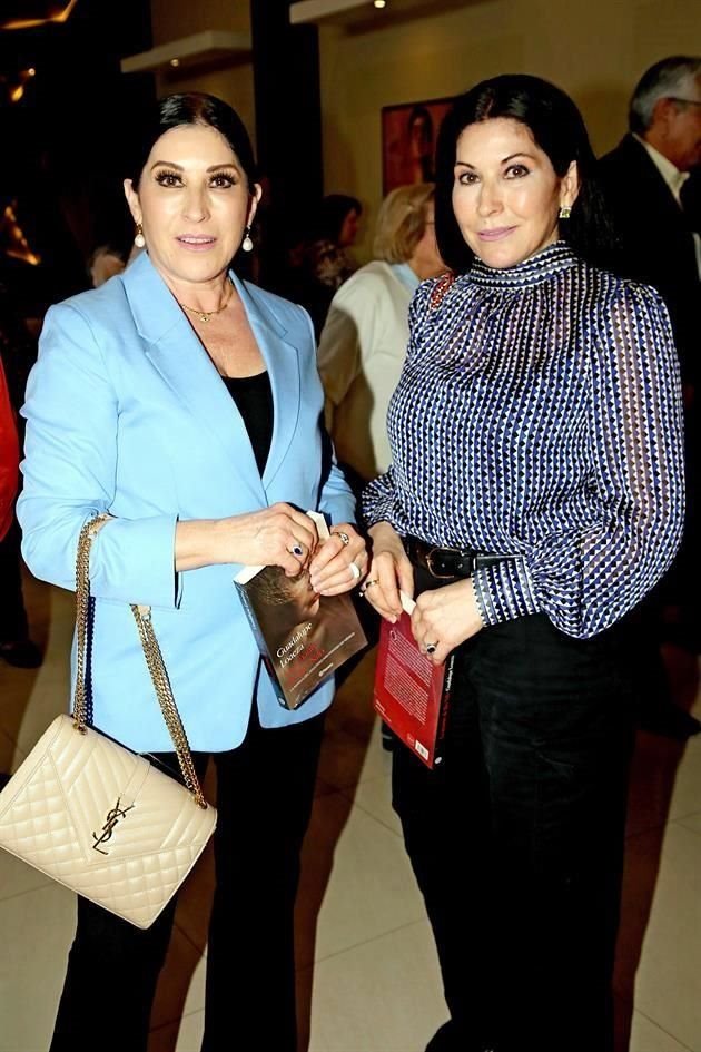 Adriana Lozano y Martha Lozano