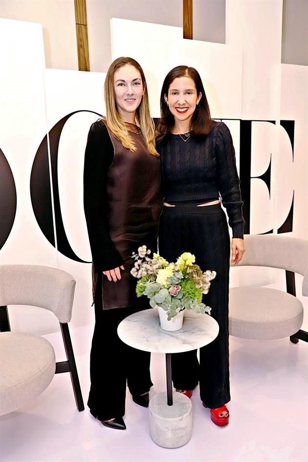 Catalina Zambrano de Ramos y Karla Martínez de Salas