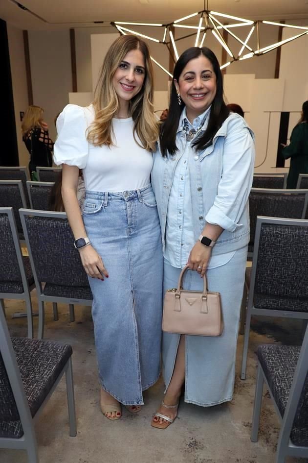 Vanessa Volnie y  Paloma Marum