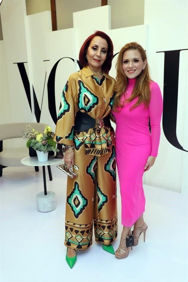 Amalia Lozano de Maiz y Lily Pierce Ayala