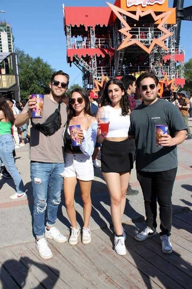 Arturo Ortiz, Amanda Cruz, Paula Villalba y Elías Martínez