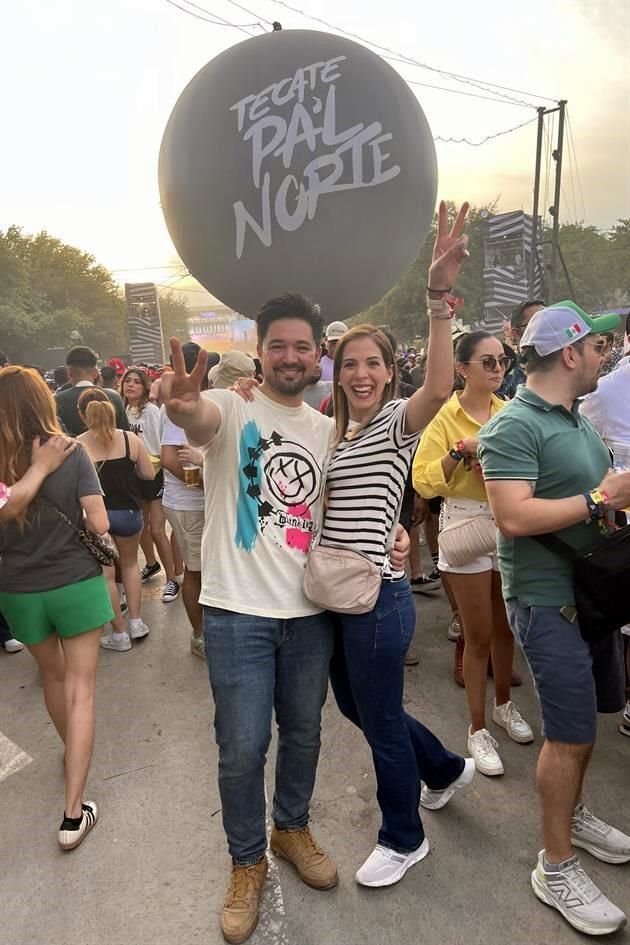 Toño Garza y Elvira Lara