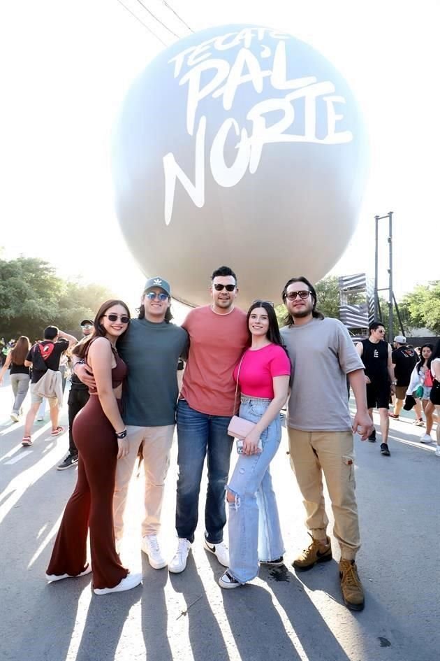 Amira Rodríguez, Alberto Quiroga, Vladimir Reyes, Mariana Ochoa y Marcos Díaz