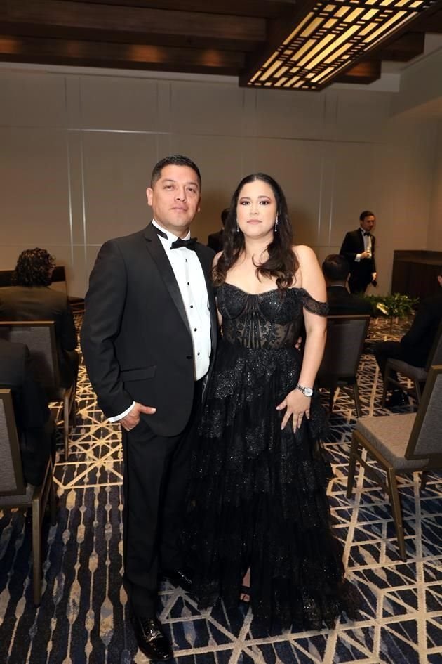 Javier Mendoza y Gabriela Rodríguez