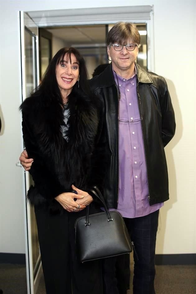 Cristina Elizondo de Torres y Carlos Torres