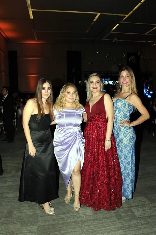 Lesli de Alba, Yessenia López, Marce Guevara y Meki García