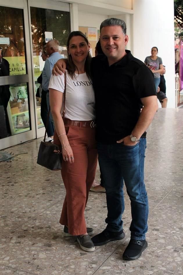 Gloria Elizondo y Gerónimo González