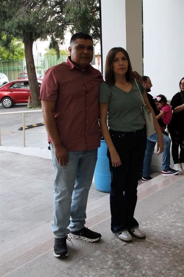 Eduardo Cabrera y Emma Méndez