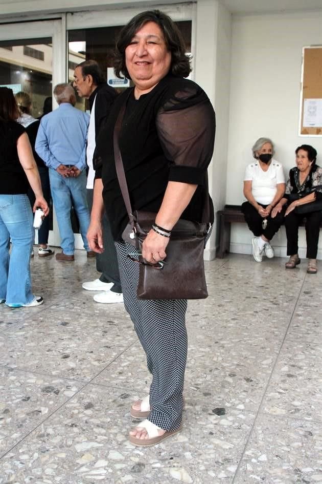 Angélica de León