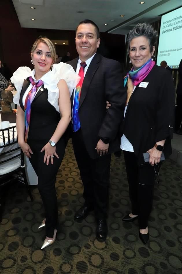 Yeyetsy Ordóñez, Guillermo Calderón y Laura Fuentes