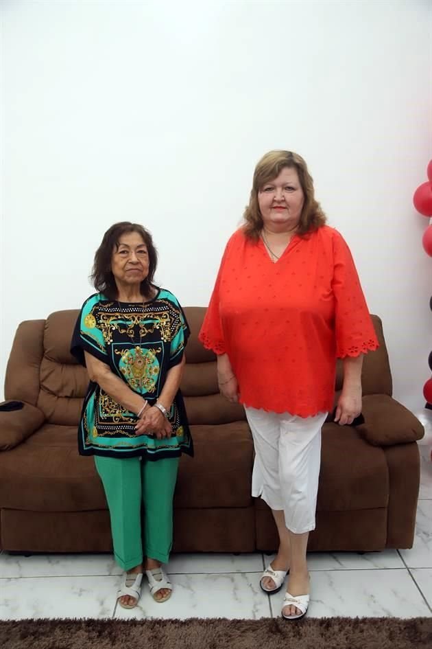 Concepción Salazar y Blanca Nelly Treviño