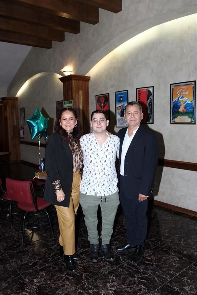 María Elena Mathan, Jesús Germán López y Germán López