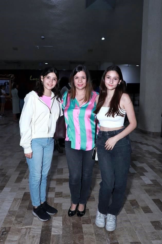 Sofía Cerdán, Caty Cavazos y Lucía Cerdán