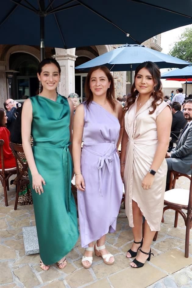 Gisselle Gómez, Maricarmen Torres y Karen Martínez