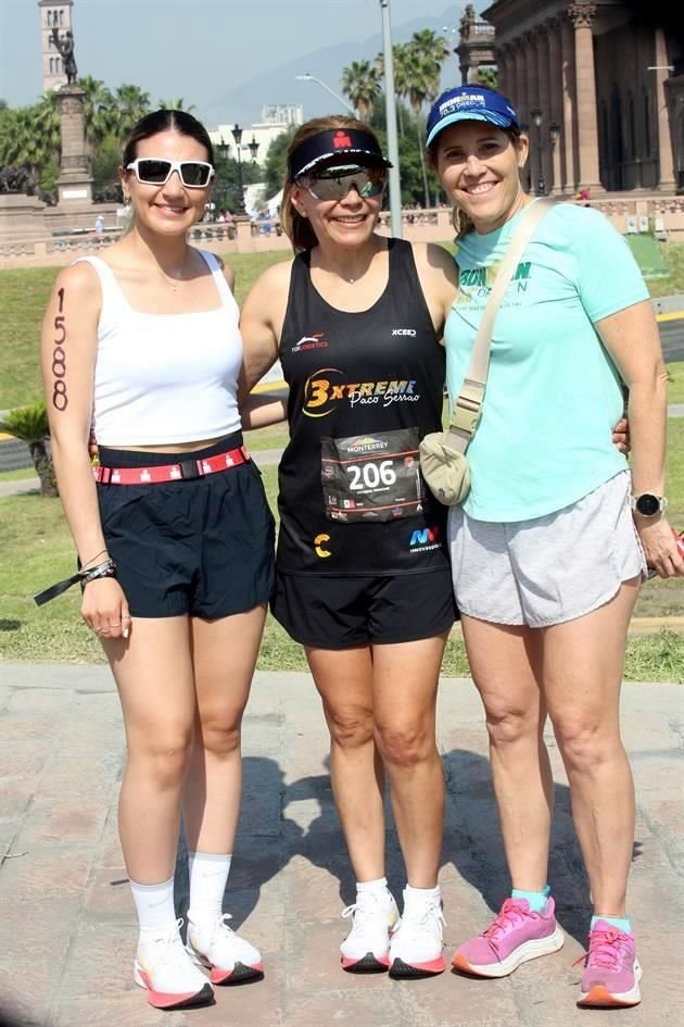 Ana Rebeca Luna, Laura Méndez y Lorena Ortiz