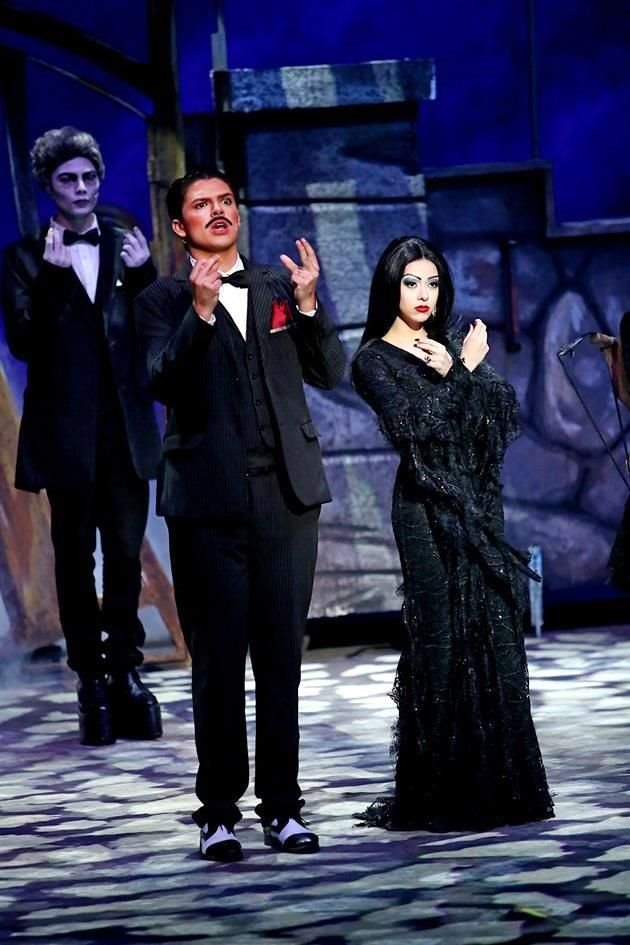 Emilio Manuel Martínez y Victoria Bracamonte