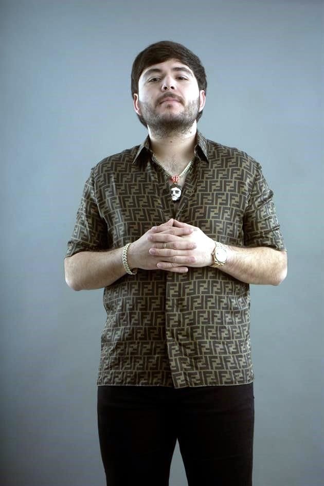 Tito Double P, autor de éxitos de Peso Pluma, abrirá el concierto de Conriquez el 9 de mayo, en la Expo.