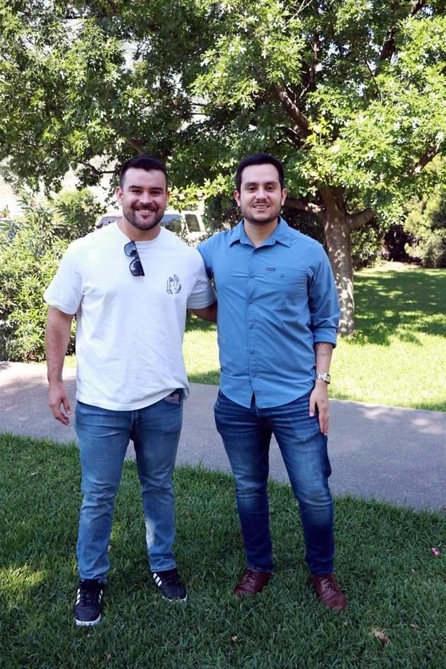 Érick Espinoza y Adrián Morales