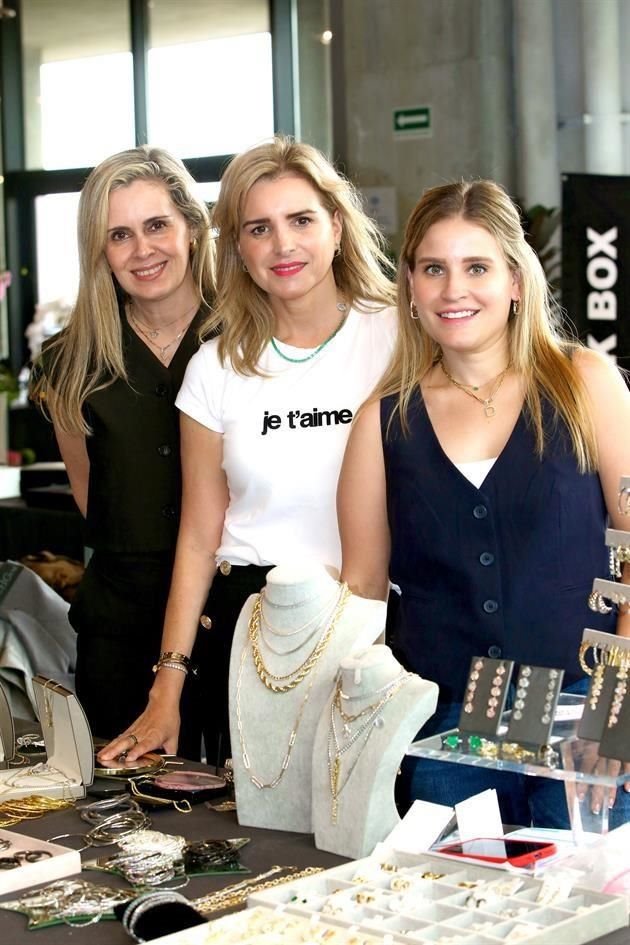 Yolanda Peña, Dina Iglesias y Dany Garza