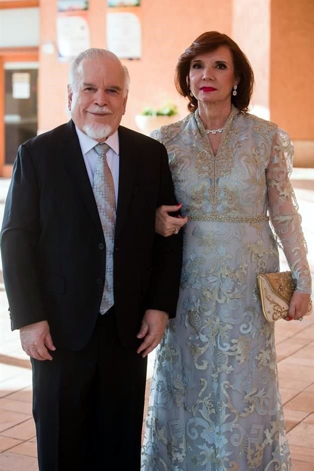 Gustavo de la Garza y Carmen Bortoni de De la Garza