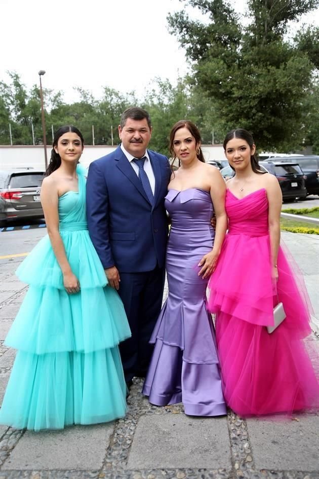 Danna Leal, Ricardo Leal, Éricka García y Ana Paula Leal