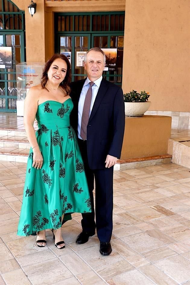 Gabriela de Grobien y Carl Grobien