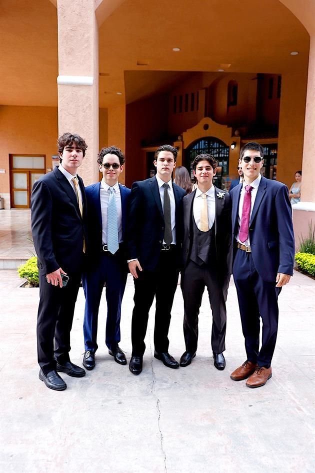 Enrique Jiménez, Juan Pablo Morales, Fernando Contreras, Enrique Vargas y Diego Mireles