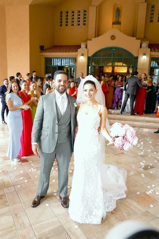 Mauro Cueva de los Santos y Grace Vargas Elizondo