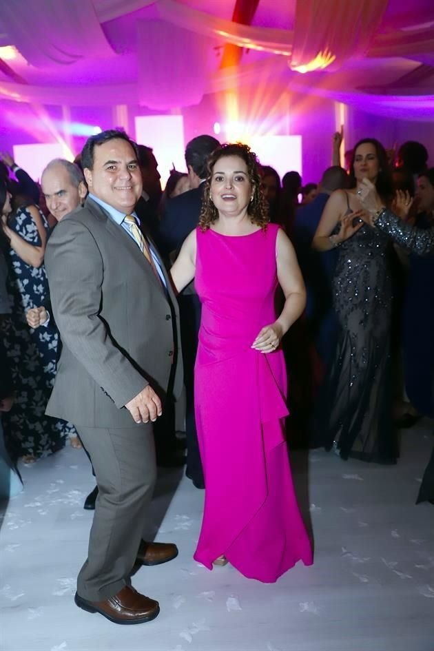 Virgilio Morales y Sandra Welsh