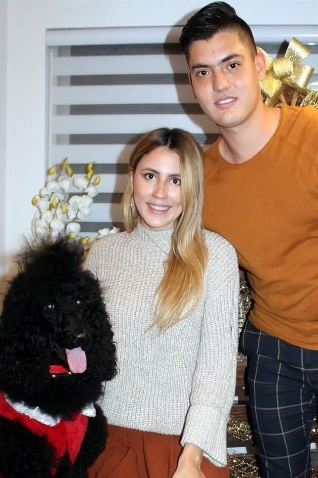 Emilio López Peña y Brenda Mondragón