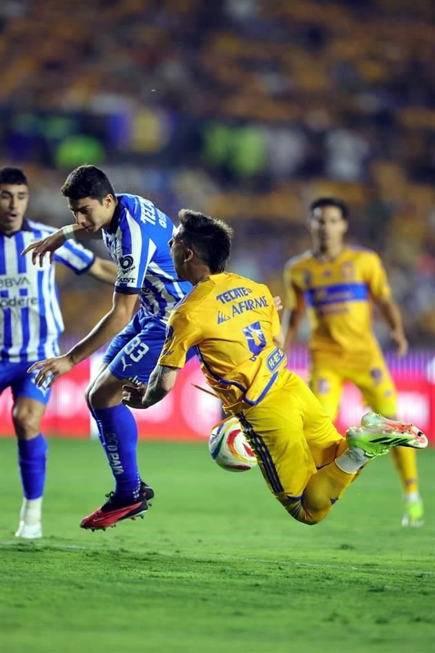 Repasa más de las imágenes del primer tiempo que acabó 1-1 en ese lapso.