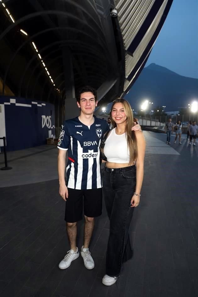 Sebastián Garza e Isabella Arguelles