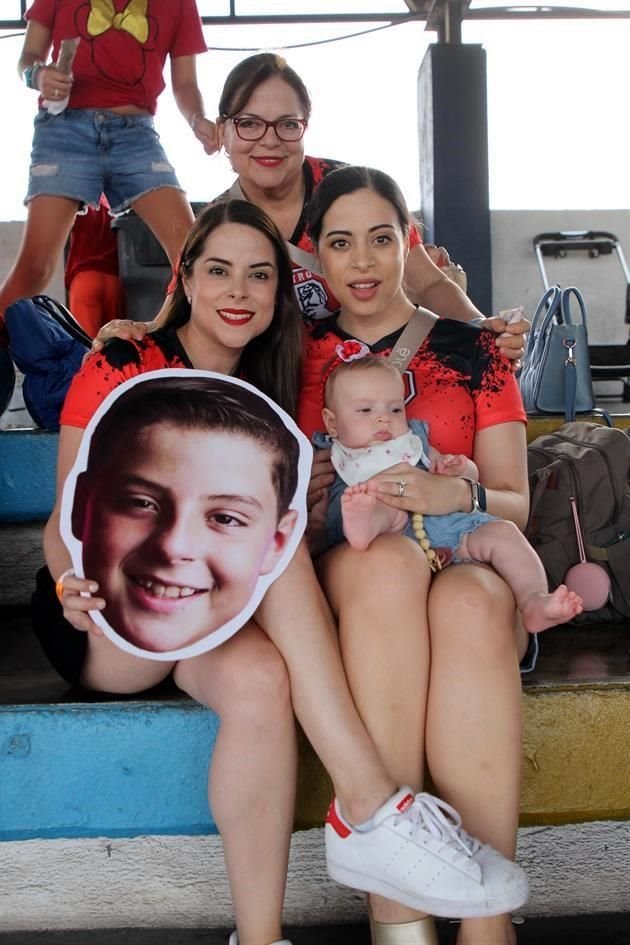 Silvia Zambrano, Alma de Santos, Daniela Villarreal y Andrea Fuentes