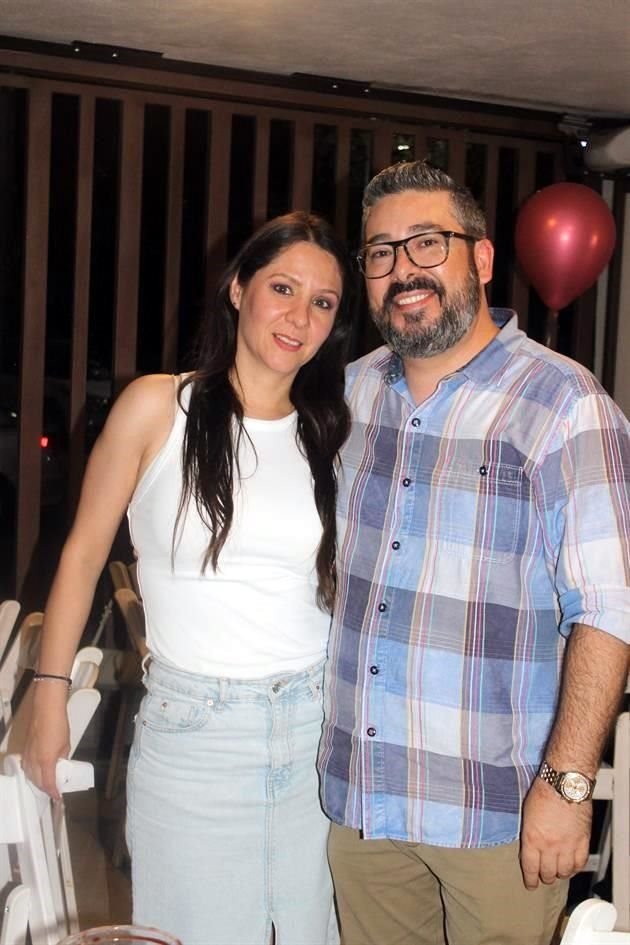 Sandra Leal y Alejandro Garza