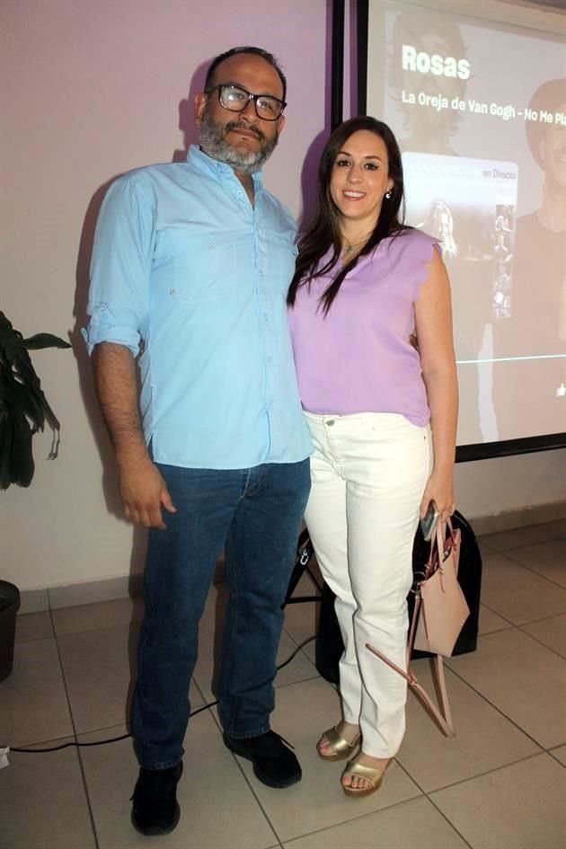 Moisés Nayola y Cecilia Salazar