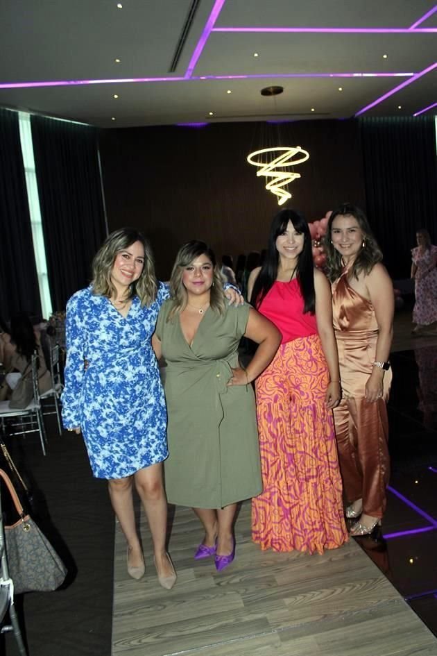 Gabriela Mendoza, Ana Aguirre, July Martínez y Nancy Rodríguez