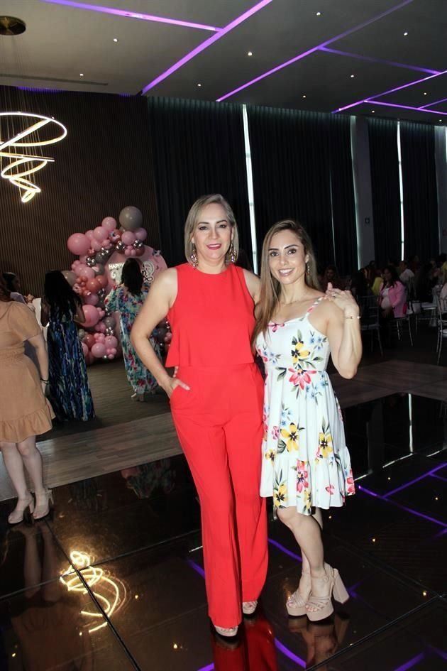 Edith Loya y Gloria Broce