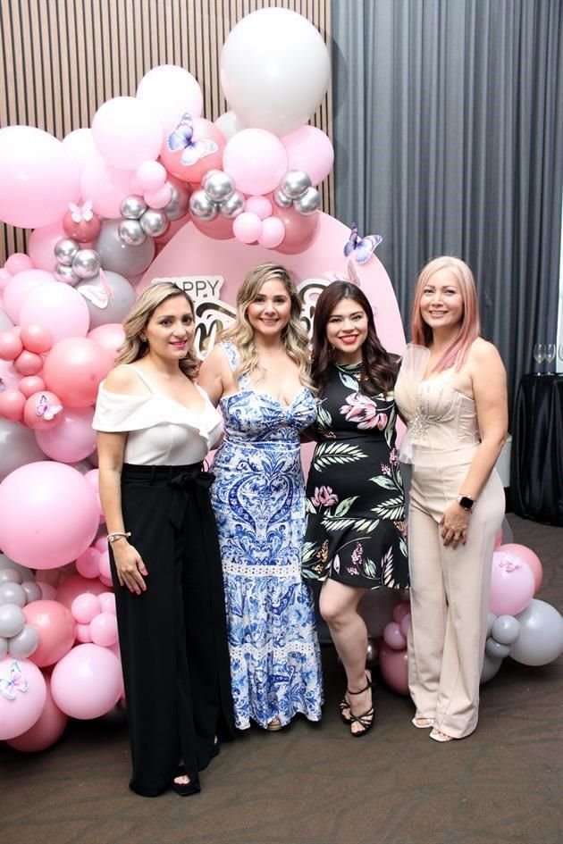 Karen Valle, Ana Germán, Sury López y Brenda Garza