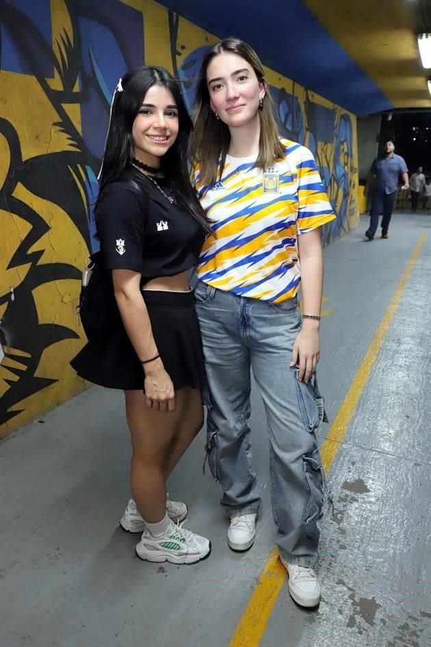 Alana Flores y Fernanda Garza