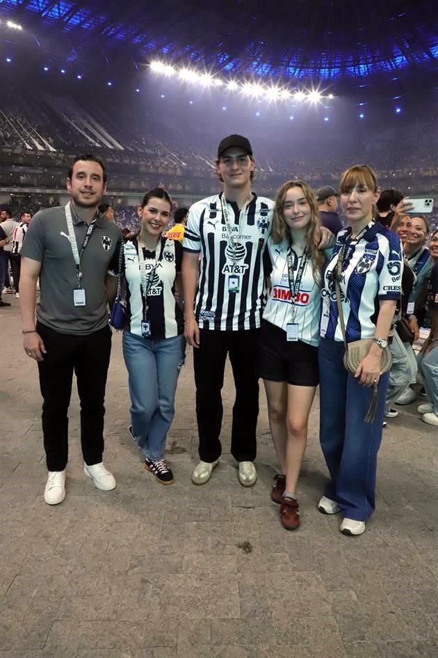 Manuel Filizola, Samantha Yamallel, Mauricio Elizondo, Ivana Filizola y Gabriela de Filizola