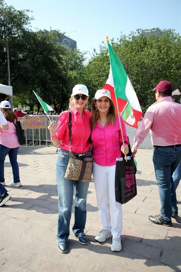 María Eugenia Dieck y Mayra Sánchez
